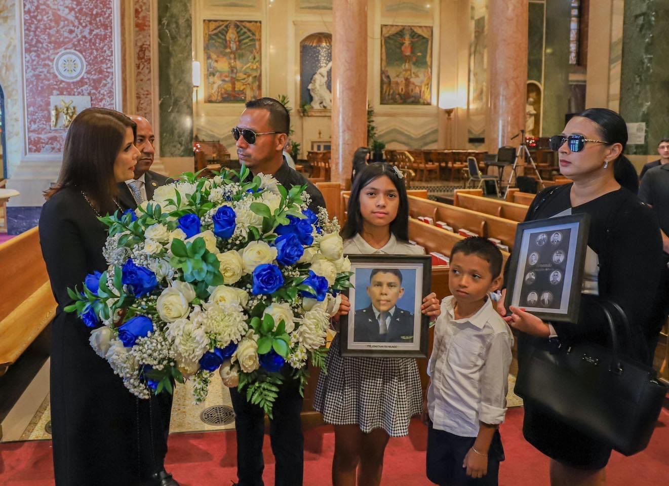 en-washington-celebran-misa-en-honor-a-heroes-salvadorenos-fallecidos-en-la-union